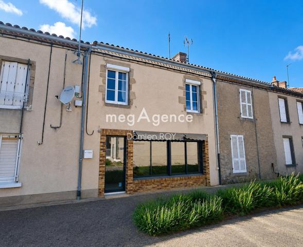 Maison à FAYE-L'ABBESSE, 79350 - 5 pièces 150m²