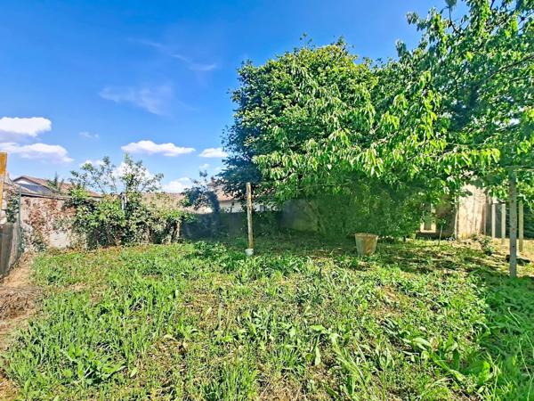 Maison à FAYE-L'ABBESSE, 79350 - 5 pièces 150m²