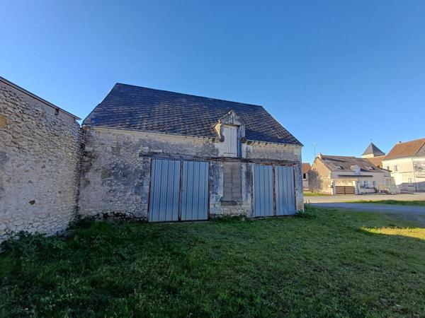 GRANGE EN CŒUR DE VILLAGE