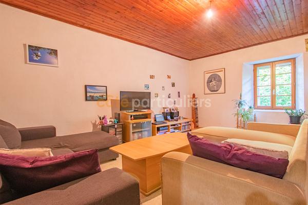 Vente
                Maison192 m² - 8 Pièces -
                    REIGNIER (74930)
