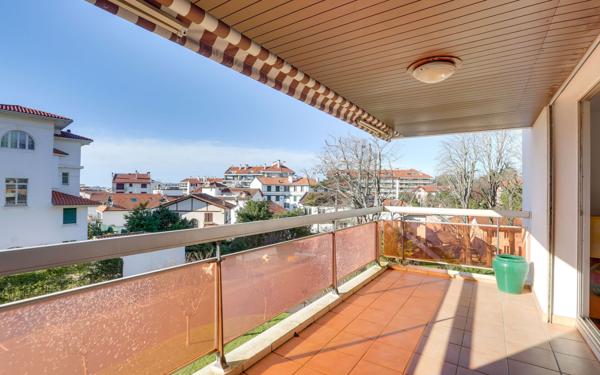 Appartement à vendre    2 pièces • 49,97 m2 Saint-Jean-de-Luz