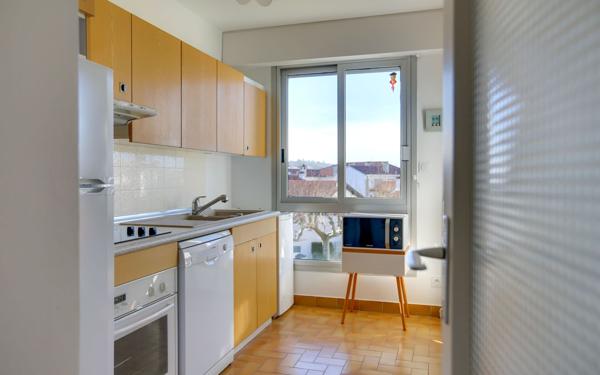 Appartement à vendre    2 pièces • 49,97 m2 Saint-Jean-de-Luz