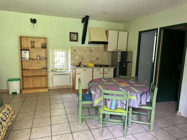 Propriété, ancien restaurant et hôtel 7 chambres