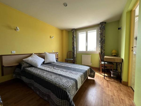 Propriété, ancien restaurant et hôtel 7 chambres