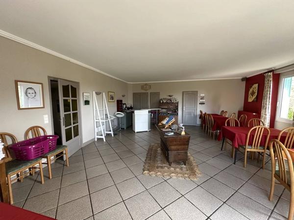 Propriété, ancien restaurant et hôtel 7 chambres