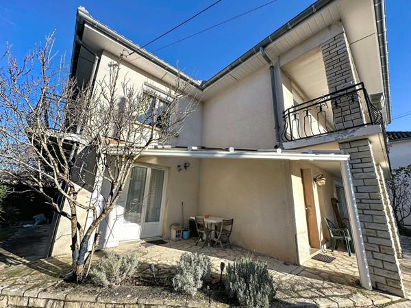 Maison 5 chambres + un studio proche de tout commerce