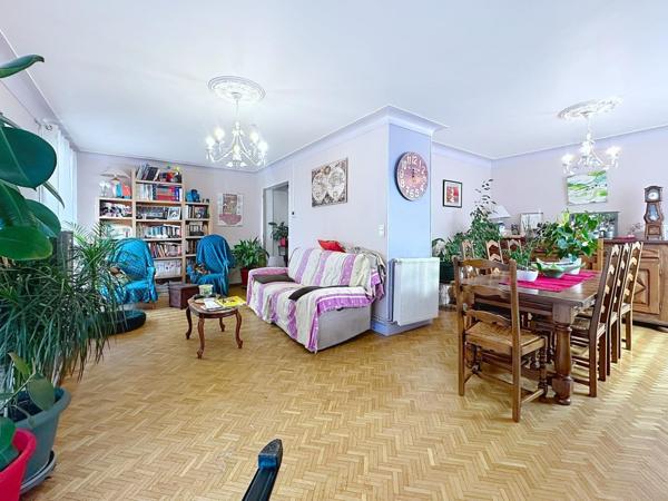 Maison 5 chambres + un studio proche de tout commerce