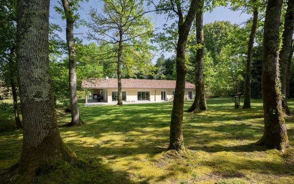 Maison à vendre    5 pièces • 203 m2 Saint-Perdon