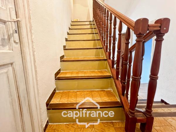 Authentique maison de village de 118 m2 en pierre, chambres climatisées, terrasse de 50 m2, cuisine extérieure, double garage, grenier, trois belles chambres 2 salle de bains, buanderie