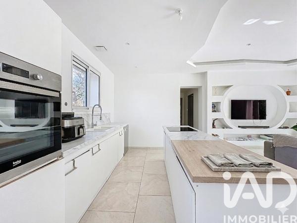 Maison à vendre 6 pièces 145 m² Fayence