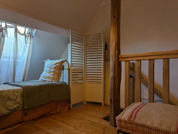 Charmant petit cottage avec beaucoup de caractère et un magnifique jardin