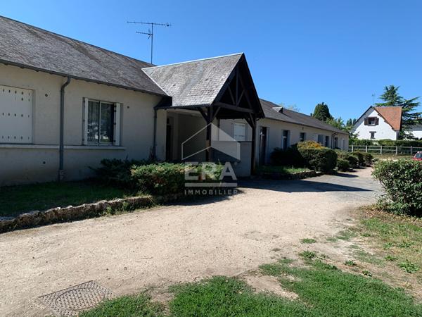 STUDIO MEUBLE A LOUER - BLOIS - QUARTIER CABOCHON, SECTEUR CALME, PARKING PRIVATIF