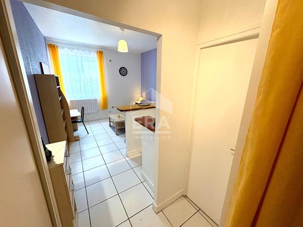 STUDIO MEUBLE A LOUER - BLOIS - QUARTIER CABOCHON, SECTEUR CALME, PARKING PRIVATIF