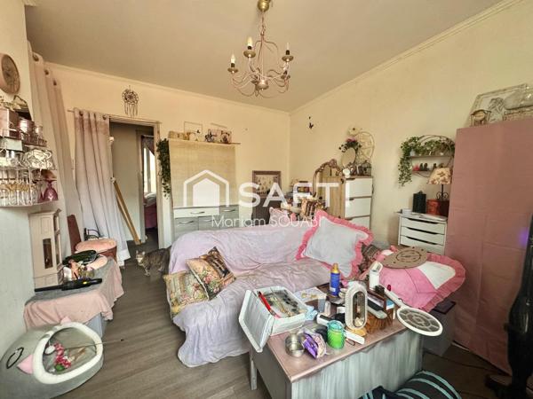 Immeuble 180m2 , 4 appartements dont un duplex avec terrasse