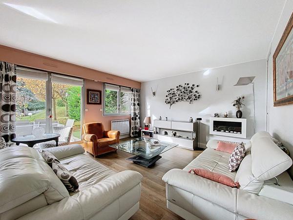 Appartement 5 pièces de 107.41 m² - Saint-Germain-en-Laye