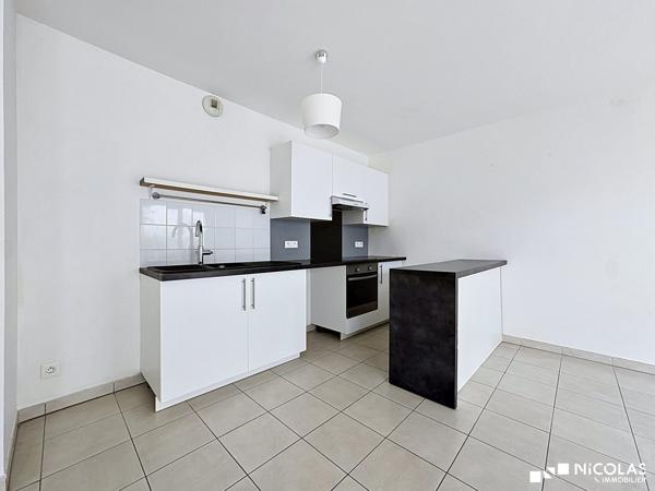 Appartement T3 avec terrasse et parking