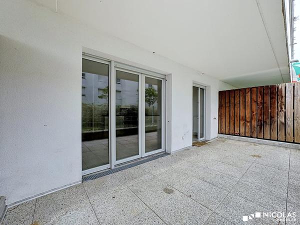 Appartement T3 avec terrasse et parking