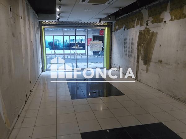 Location Local commercial 2 pièces 60 m² - 99 RUE MARECHAL FOCH Tarbes 65000