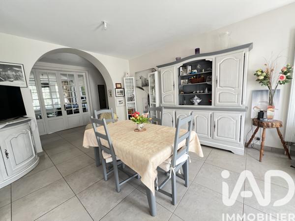 Maison à vendre 8 pièces 208 m² Chablis