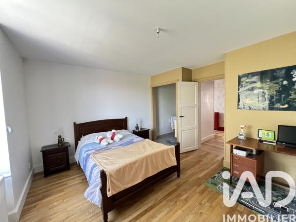 Maison à vendre 8 pièces 208 m² Chablis