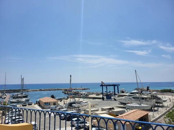 Appartement T2 vue mer sur le port de Solenzara
