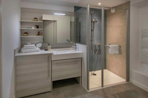 Appartement
         2 pièces
        - 45 m² Exclusivité 197 000 € *