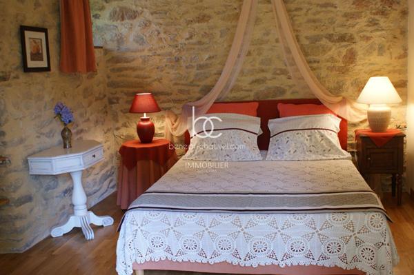 SURZUR Maison 9 pièces 225 m²