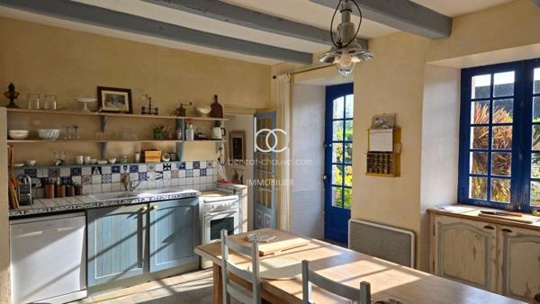 SURZUR Maison 9 pièces 225 m²