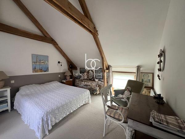 SURZUR Maison 9 pièces 225 m²