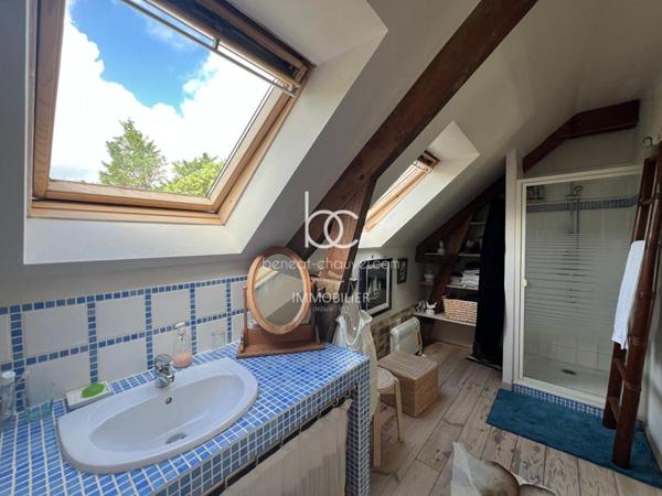 SURZUR Maison 9 pièces 225 m²