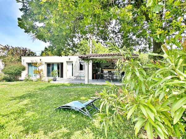 Maison
         6 pièces
        - 225 m² Exclusivité 519 000 € *