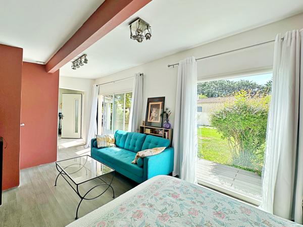 Maison
         6 pièces
        - 225 m² Exclusivité 519 000 € *