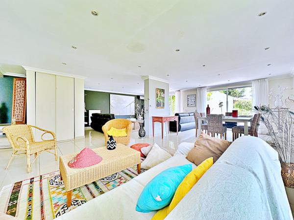 Maison
         6 pièces
        - 225 m² Exclusivité 519 000 € *