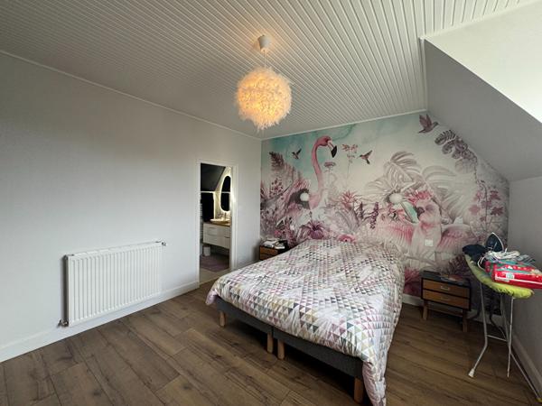 Maison spacieuse à vendre à Lannilis - 5 chambres, jardin et garage