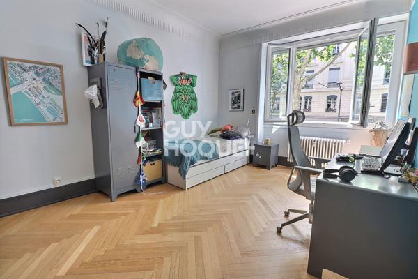 T4 avec cachet dans un superbe immeuble Art Déco - Saxe Gambetta