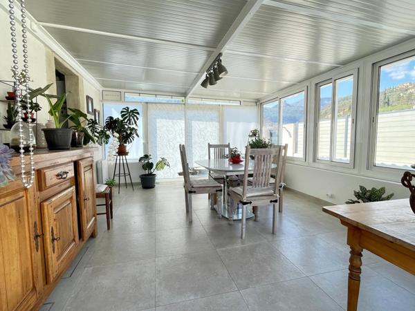 Maison de plain pied 136m2 avec jardin