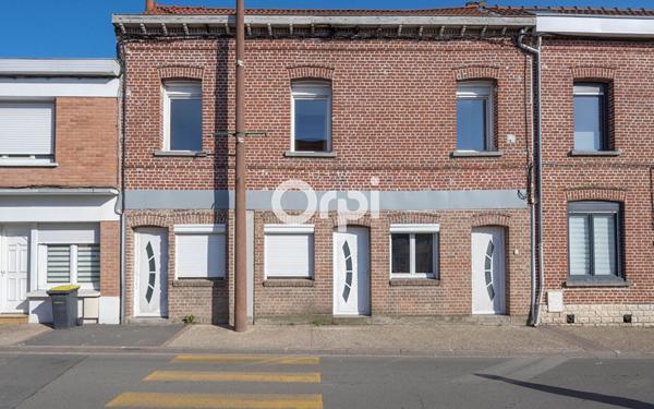 Immeuble à vendre    11 pièces • 210 m2 Courcelles-lès-Lens