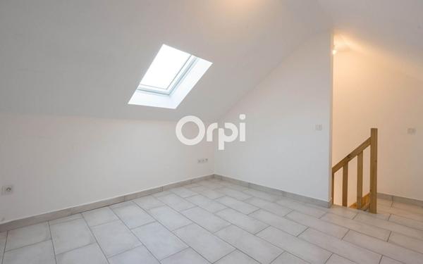 Immeuble à vendre    11 pièces • 210 m2 Courcelles-lès-Lens