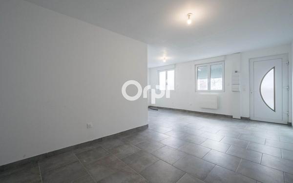 Immeuble à vendre    11 pièces • 210 m2 Courcelles-lès-Lens