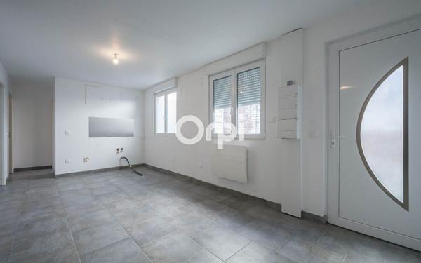 Immeuble à vendre    11 pièces • 210 m2 Courcelles-lès-Lens