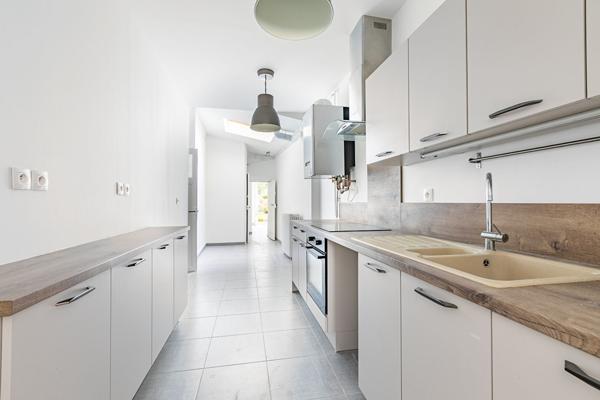 Bien rare au coeur de Senlis ! Appartement de 4 pièces rénové avec jardin