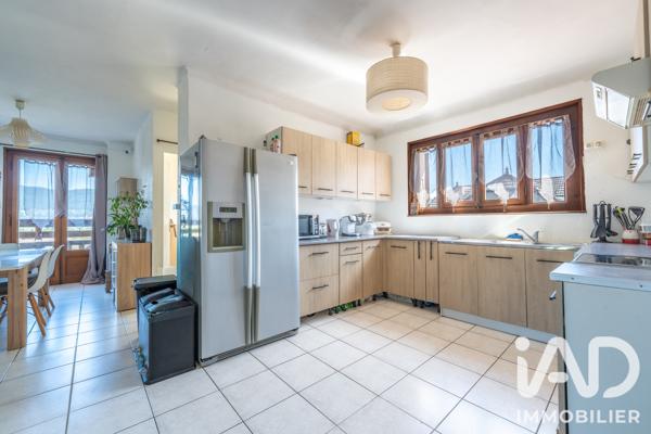 Appartement à vendre 4 pièces 81,19 m² Marnaz
