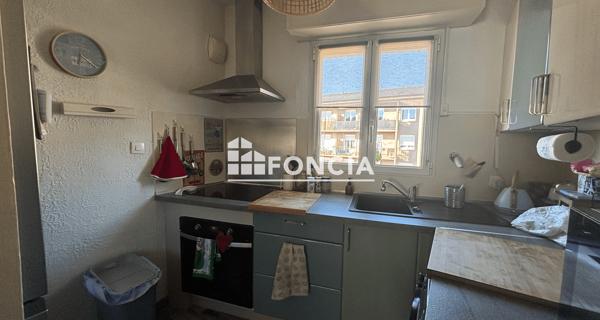 À vendre Appartement 4 pièces 73.72 m² - Six-fours-les-plages 83140