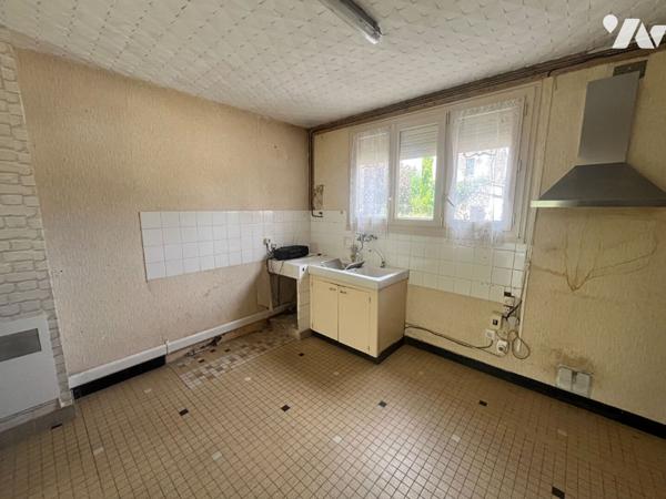 A vendre Maison - Le Puy Notre Dame- 4 chambres.