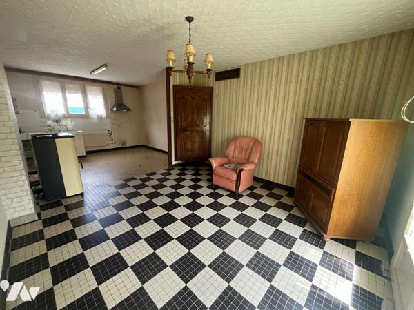 A vendre Maison - Le Puy Notre Dame- 4 chambres.