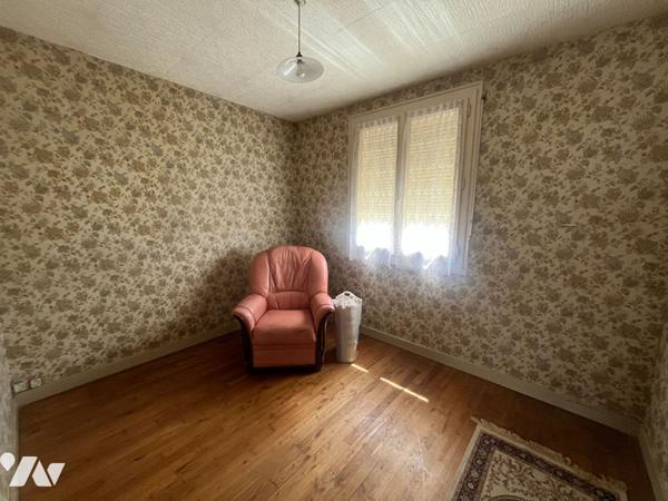 A vendre Maison - Le Puy Notre Dame- 4 chambres.