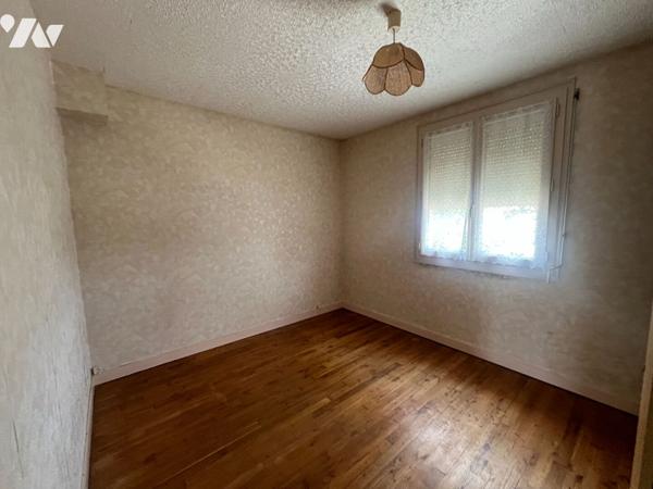 A vendre Maison - Le Puy Notre Dame- 4 chambres.
