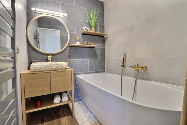 Maison 6 pièces + garage + jardin