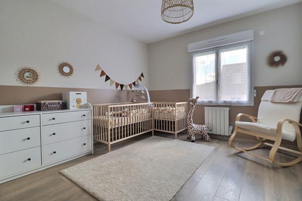 Maison 6 pièces + garage + jardin