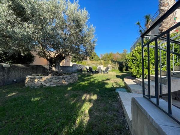 Maison Autignac 10 pièce(s) 288 m2